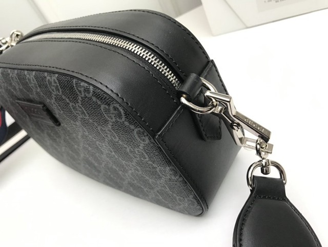 Gucci專櫃款男包 574886 古馳pvc黑色 男士休閒小挎包  gqy3483